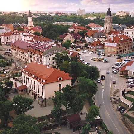 Апартаменты В Старом Городе Kamianets-Podilskyi Luaran gambar