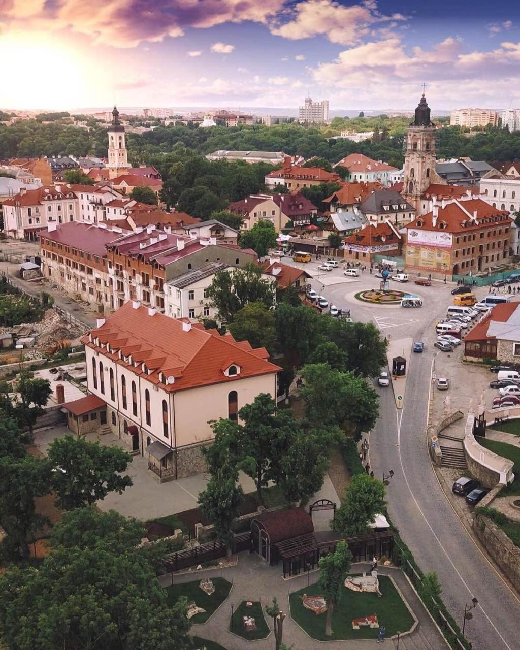 Апартаменты В Старом Городе Kamianets-Podilskyi Luaran gambar